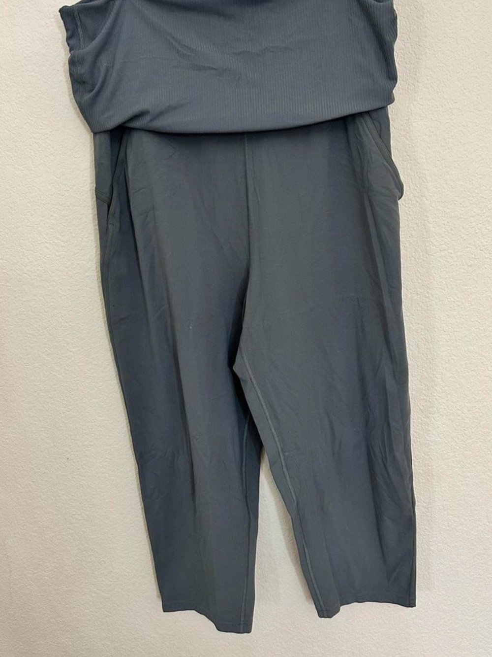 High-Rise Green Women’s Pull-On Pants